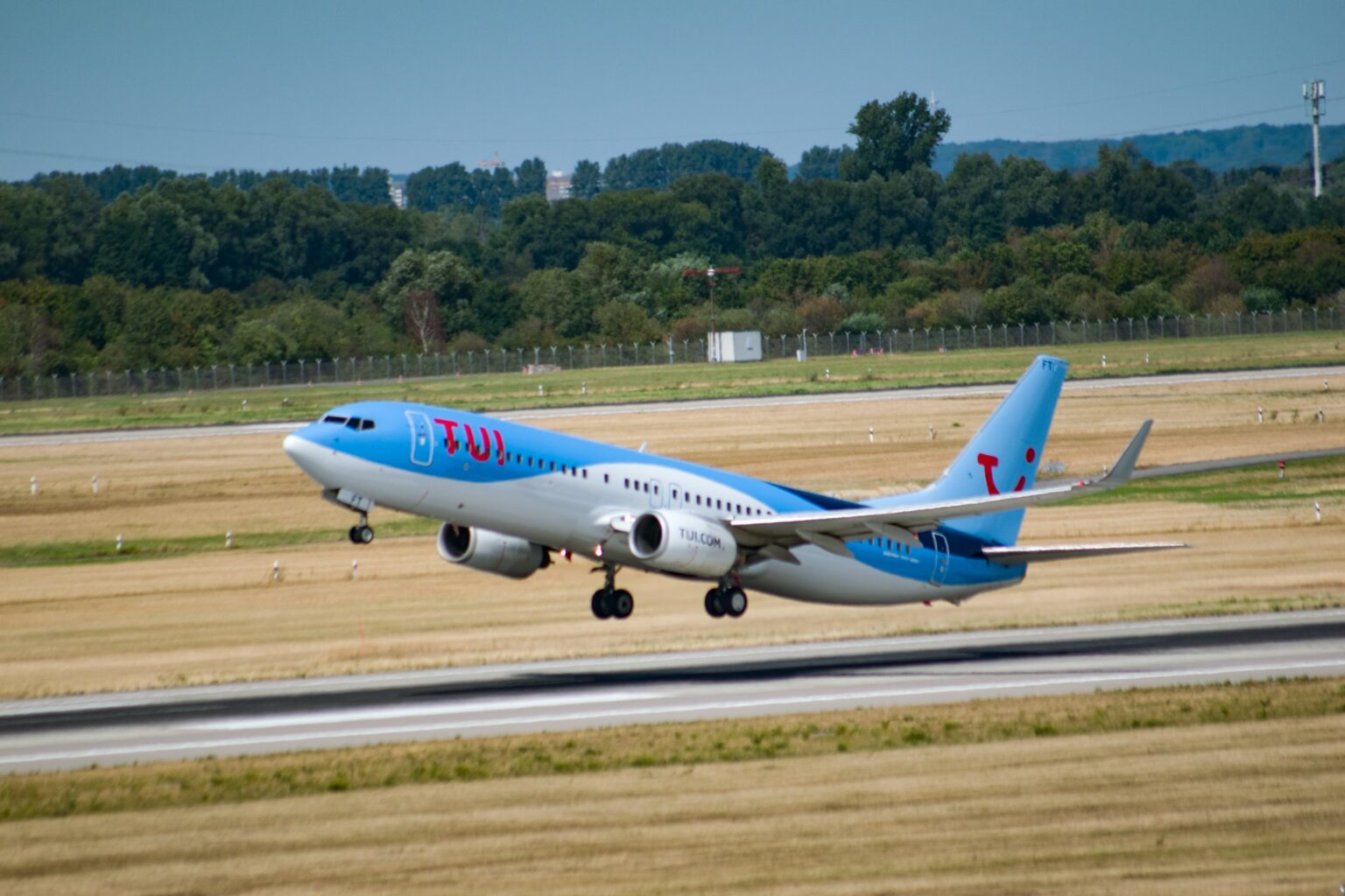 TUI: Cheap last minute trips! Holiday trips to sun and warmth.