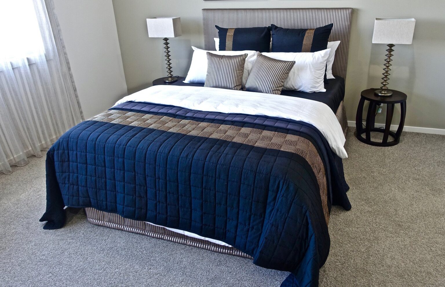 How to Get the Best Deals on Official-vidaXL and Upgrade Your Bedroom