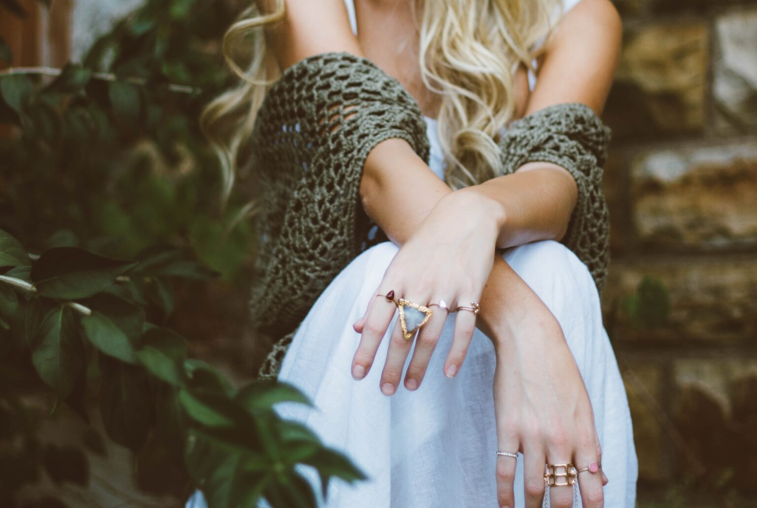 Indulge in Timeless Elegance: Discover Classic Jewelry with Official-Deka
